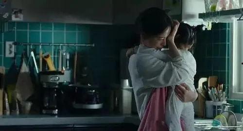 优衣库爆料女孩视频